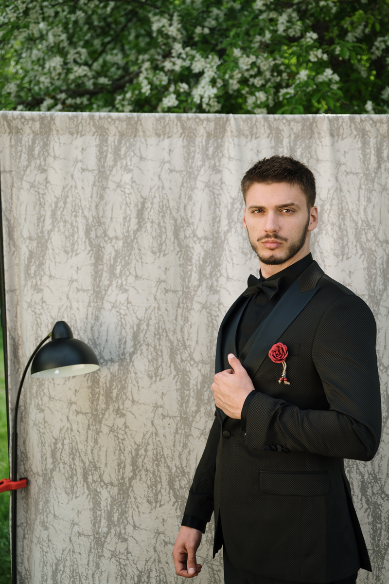 KOSTUM